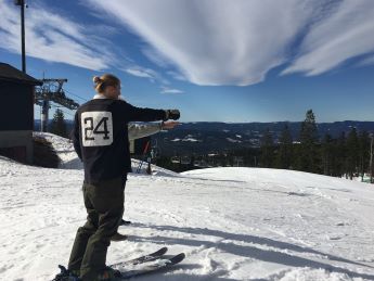 "Nordmenn er født med ski på beina"